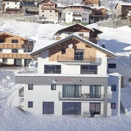 Ξενοδοχείο με διαμερίσματα Marmot 4*