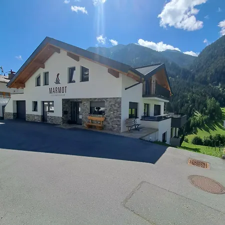 Marmot 4*