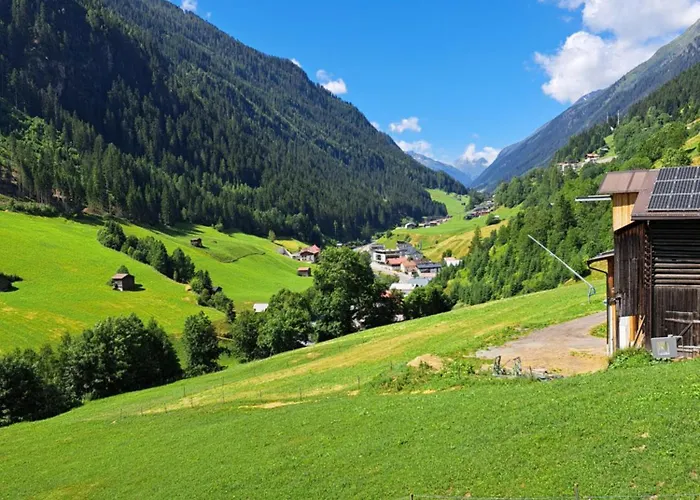 Marmot Aparthotel 4*